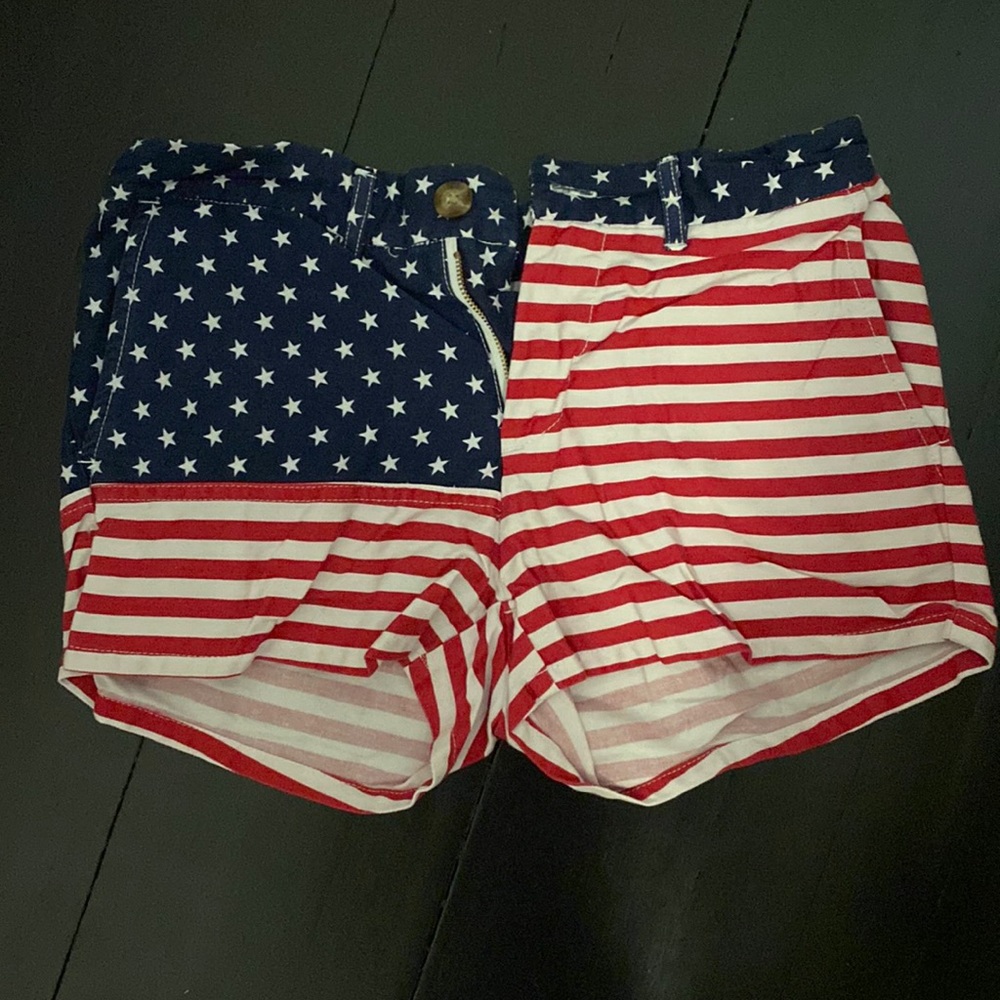 Chubbies women’s Miss America shorts in a size small. Only worn once!